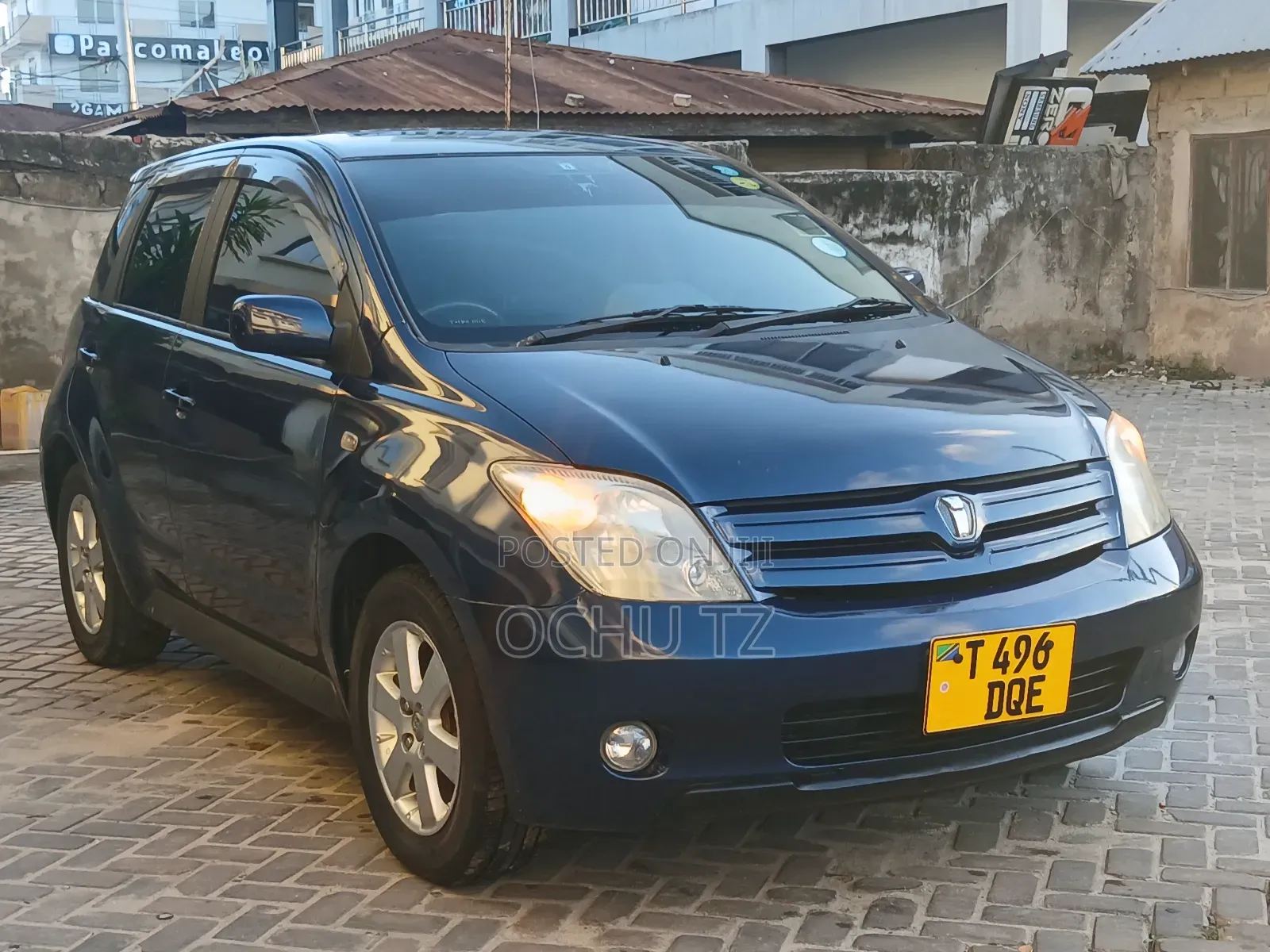 Toyota IST 2004 Blue