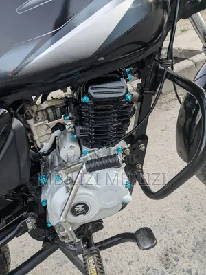 Bajaj Boxer 125 2024 Black