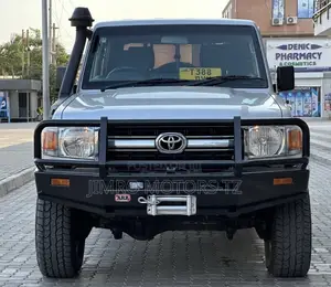 Toyota Land Cruiser 2019 Silver