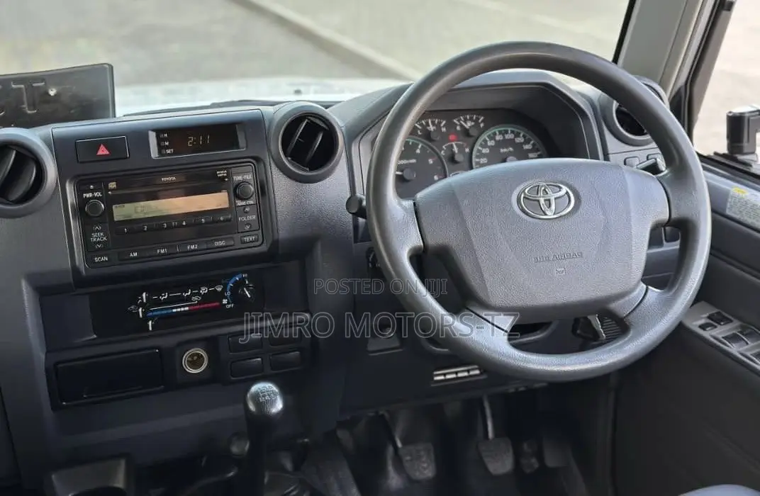 Toyota Land Cruiser 2019 Silver