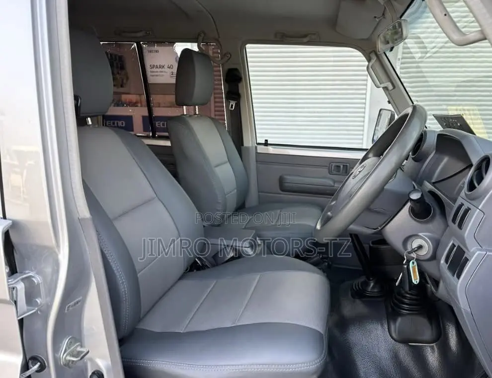 Toyota Land Cruiser 2019 Silver