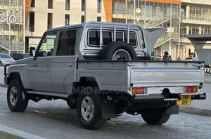 Toyota Land Cruiser 2019 Silver