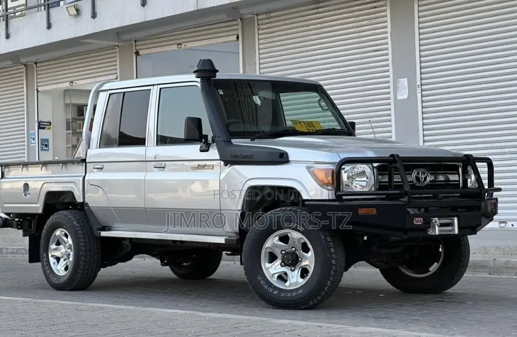 Toyota Land Cruiser 2019 Silver