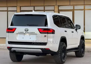 Toyota Land Cruiser 2023 White