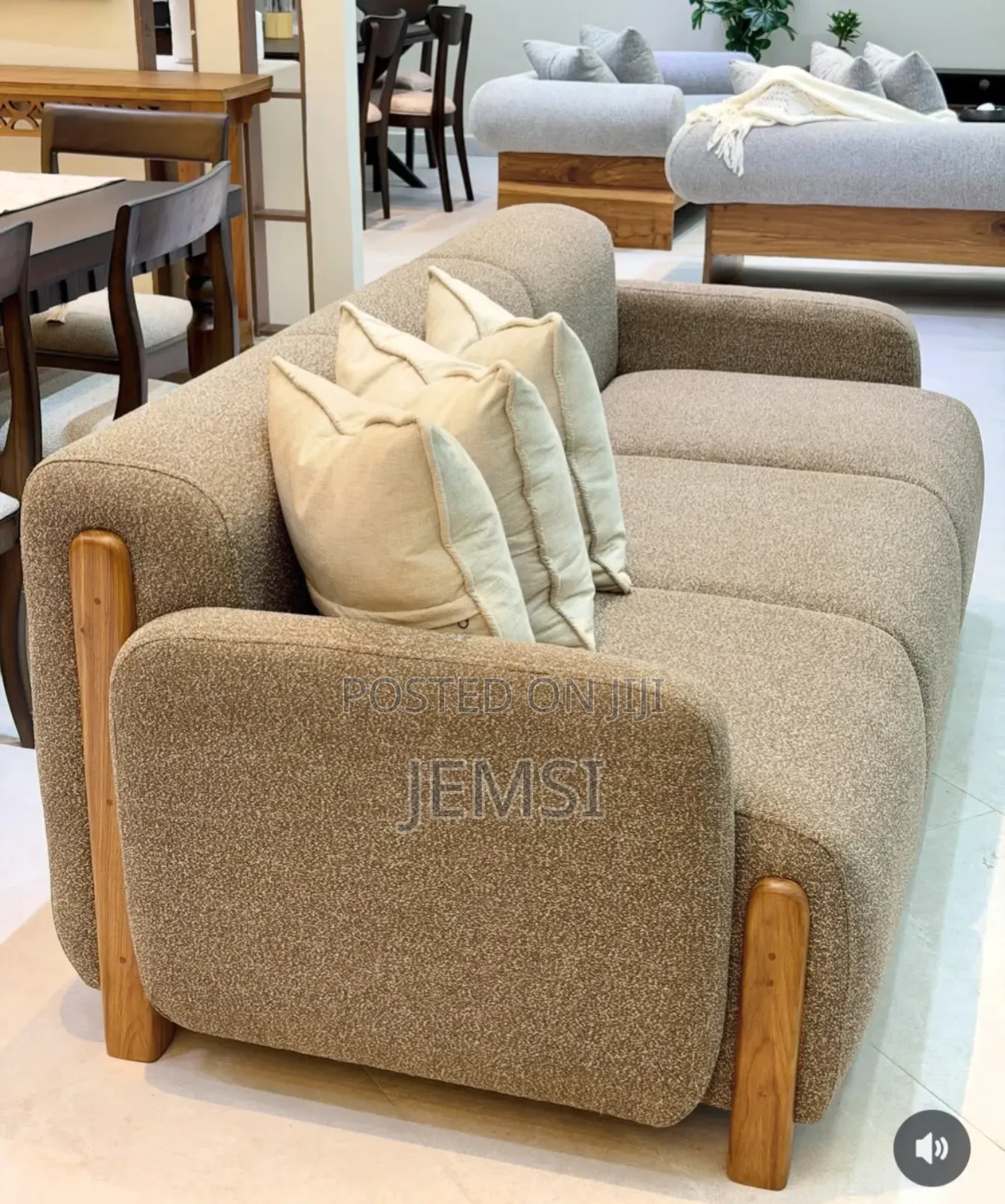 Sofaset With 6 Seat