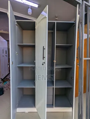 New Fashion Wardrobe Triple Doors