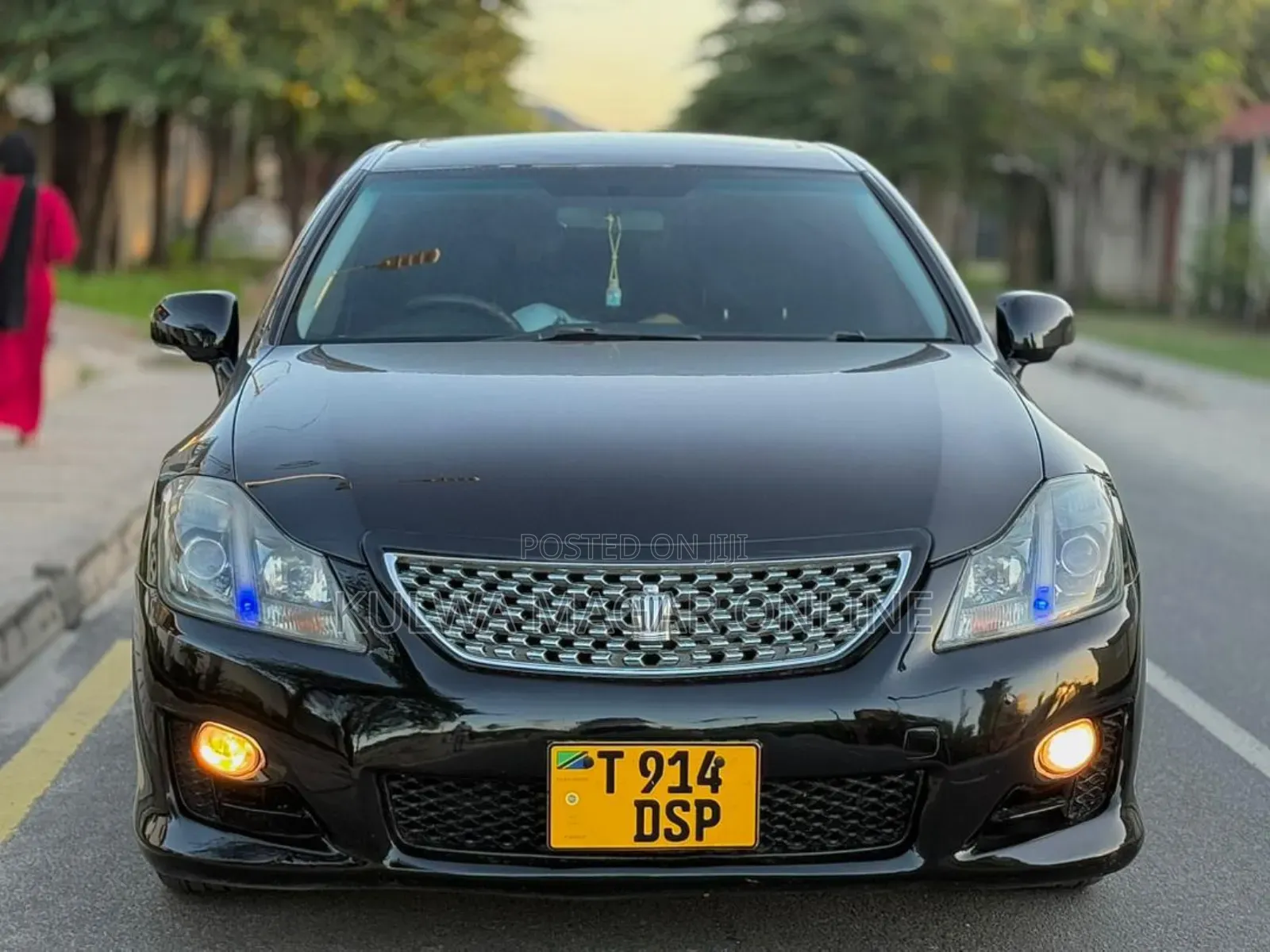 Toyota Crown 2010 Black