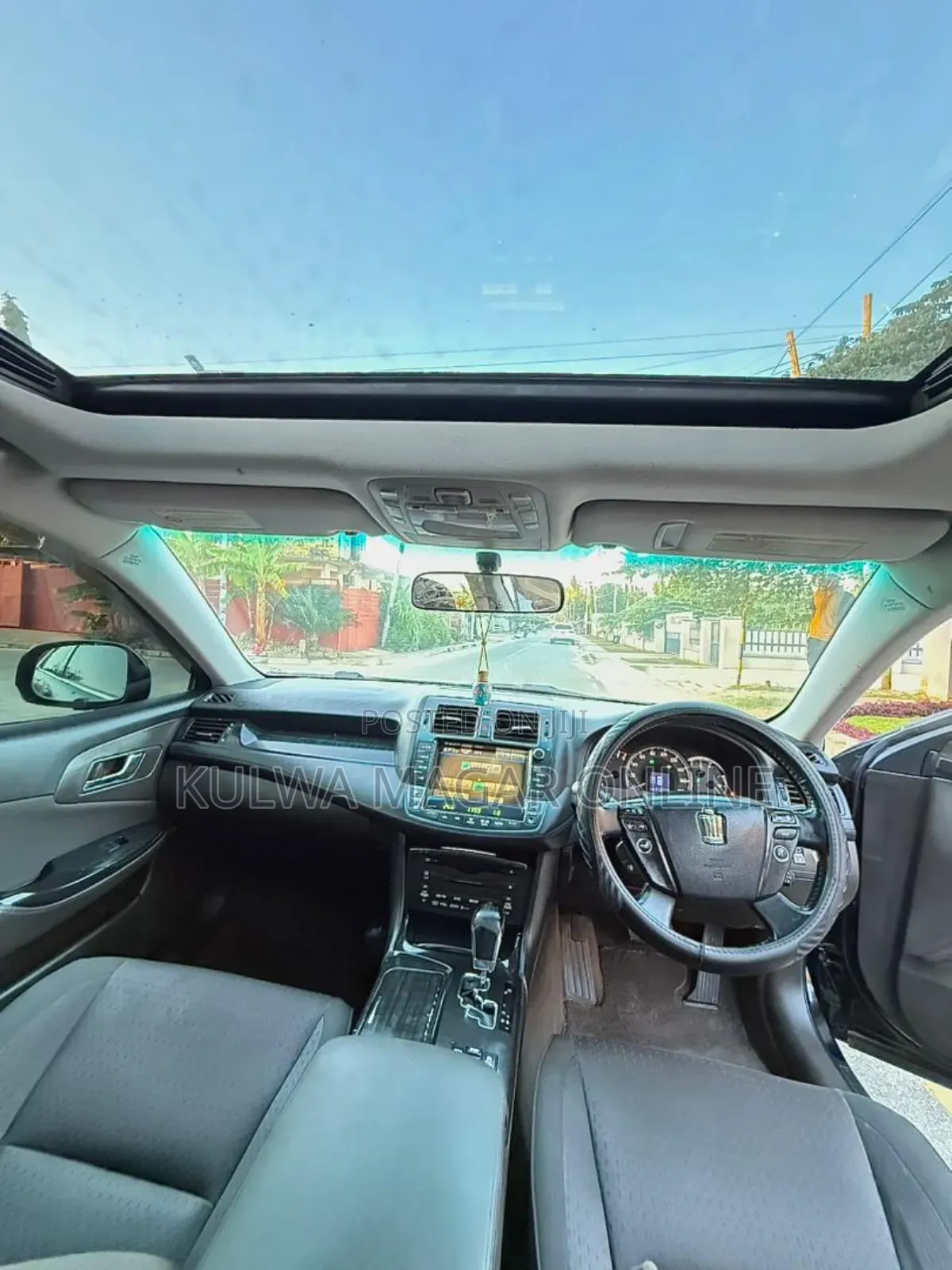 Toyota Crown 2010 Black
