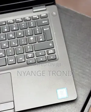 Laptop Dell Latitude 5300 8GB Intel Core I5 SSD 256GB