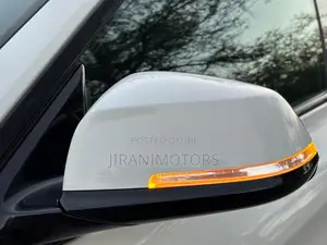 BMW 320i Sedan RWD 2015 White