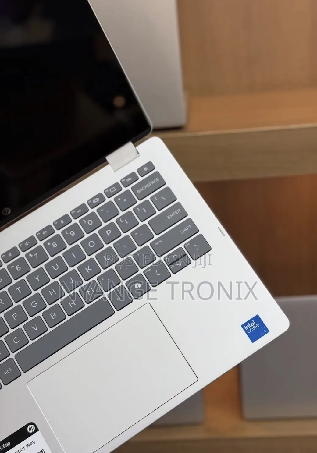 New Laptop HP OmniBook 5 Flip 8GB Intel Core I5 SSD 512GB