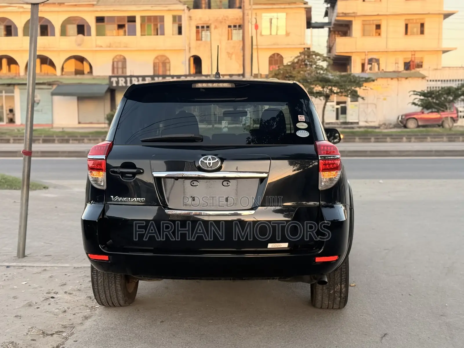 Toyota Vanguard 2012 Black