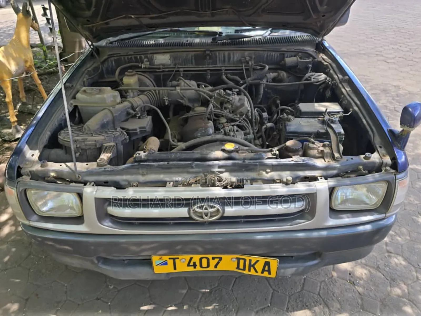 Toyota Hilux 1998 Blue