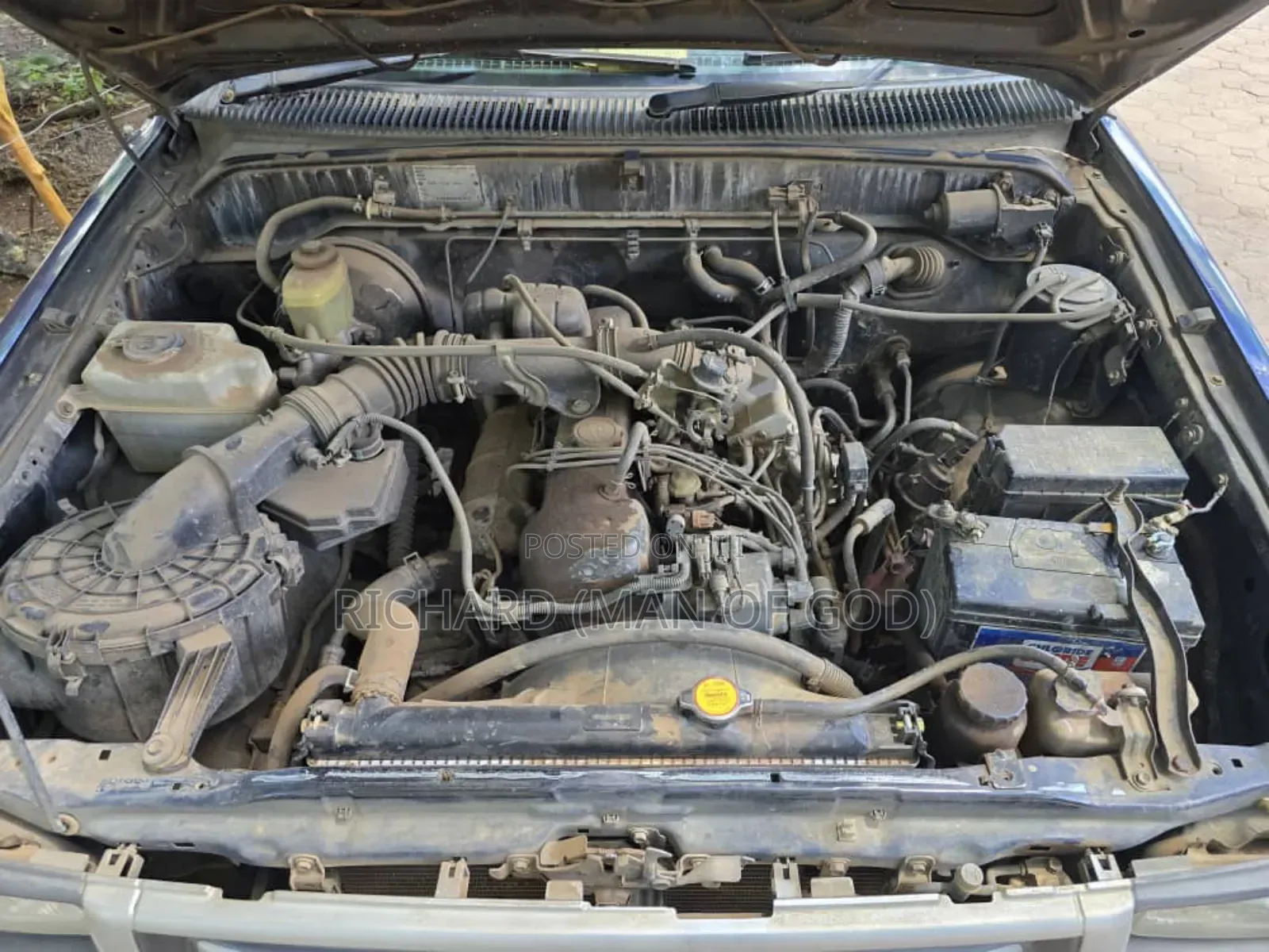 Toyota Hilux 1998 Blue