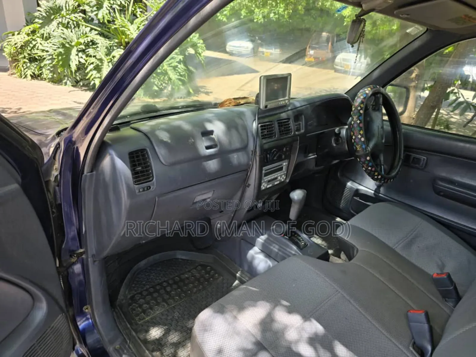 Toyota Hilux 1998 Blue