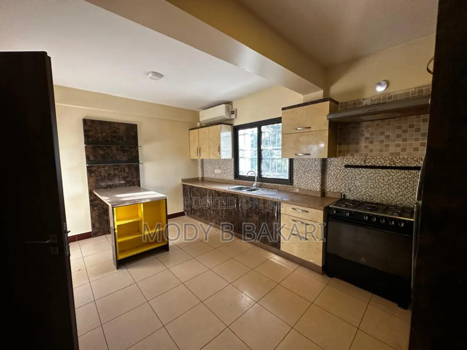 Furnished 4bdrm Apartment in Oyster Bay for rent