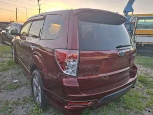 Subaru Forester 2011 Maroon