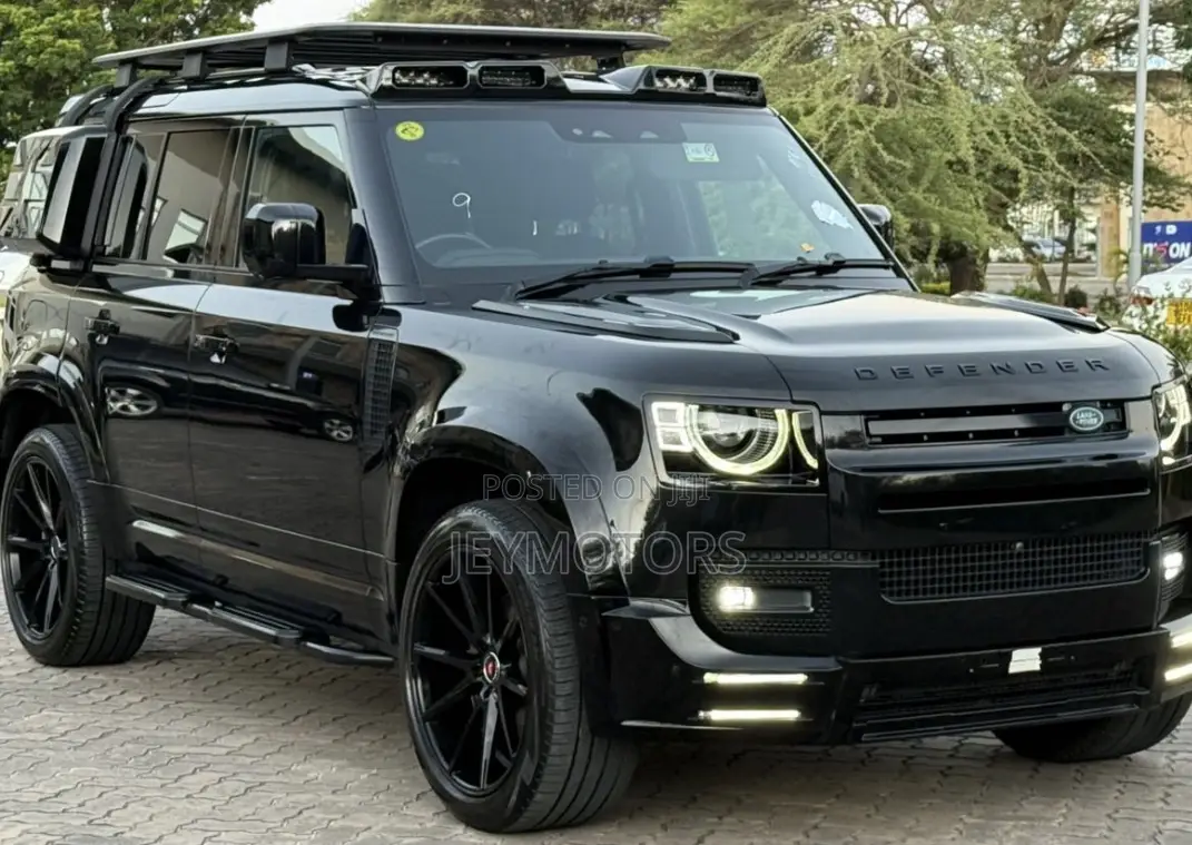 Land Rover Defender 2023 Black