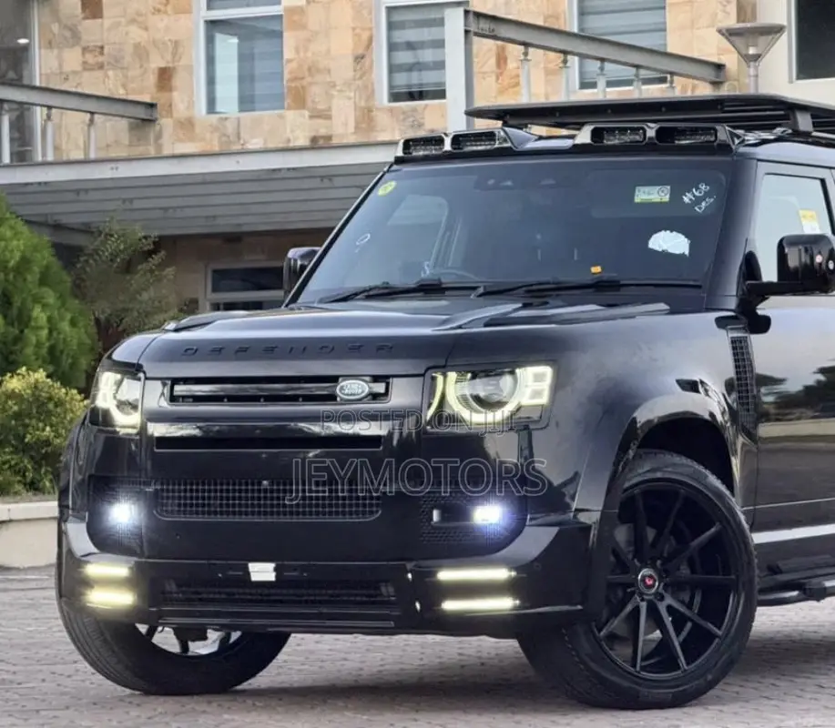 Land Rover Defender 2023 Black