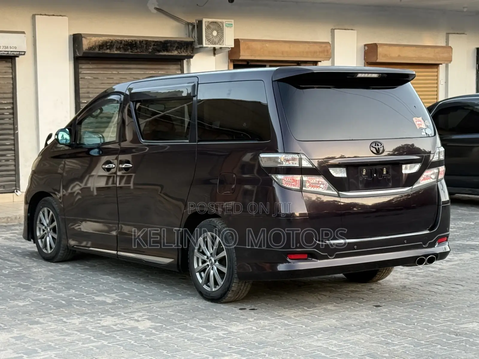 Toyota Vellfire 2008 Maroon