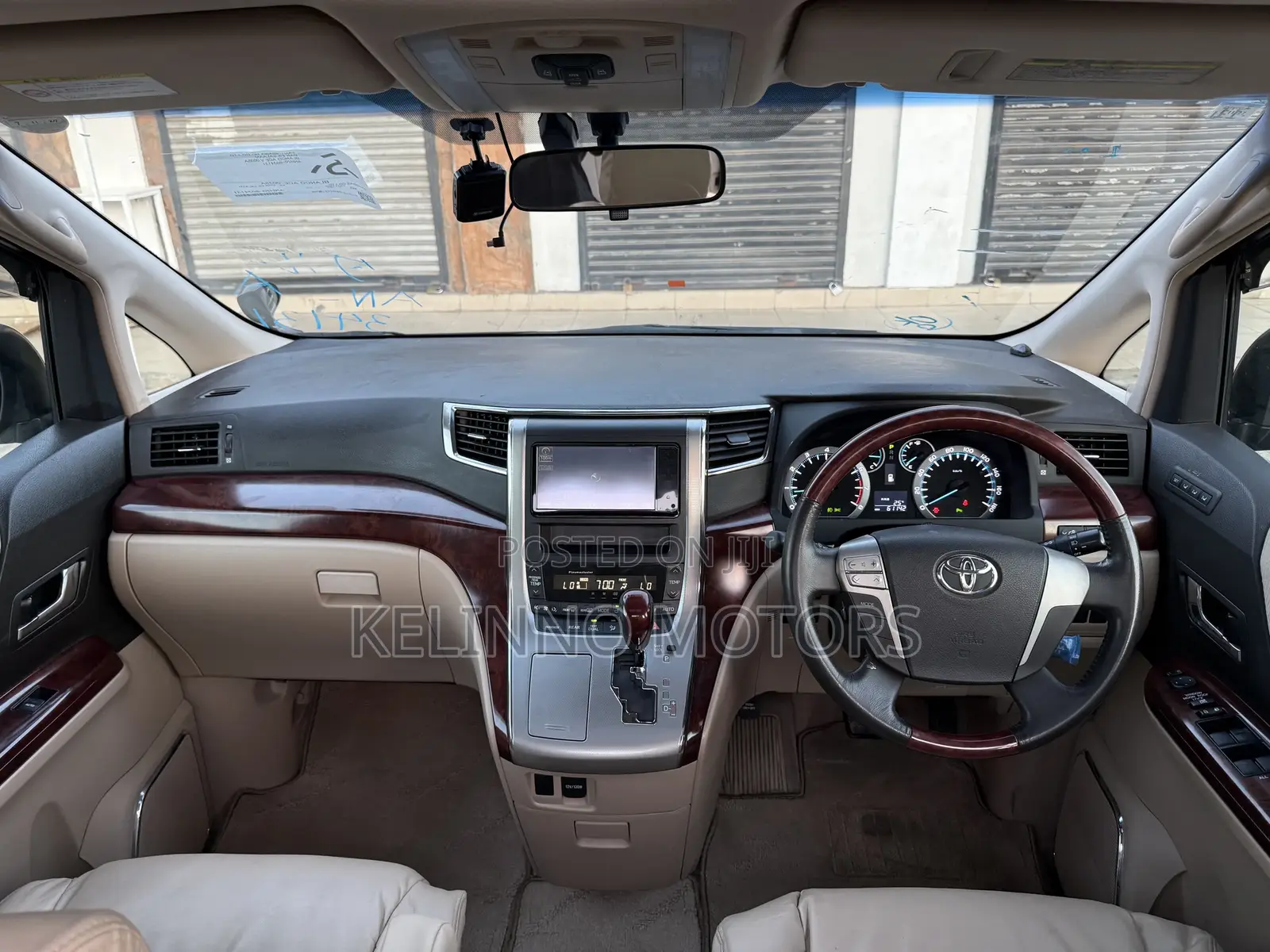 Toyota Vellfire 2008 Maroon