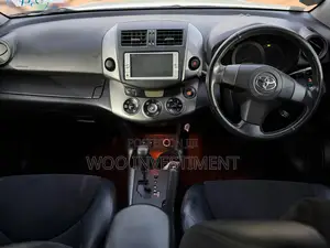 Toyota Vanguard 2009 White