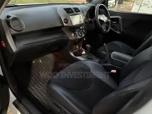 Toyota Vanguard 2009 White