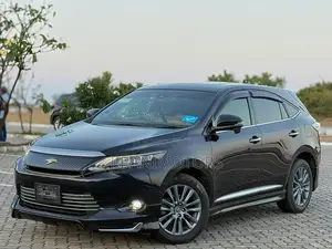 Toyota Harrier 2.0 2015 Black