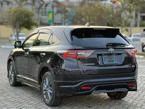 Toyota Harrier 2.0 2015 Black