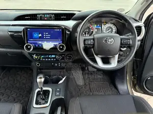 Toyota Hilux Revo Double Cab Deisel 2.4 AWD 2022 Gray