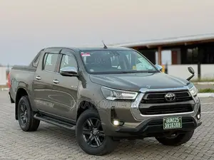 Toyota Hilux Revo Double Cab Deisel 2.4 AWD 2022 Gray