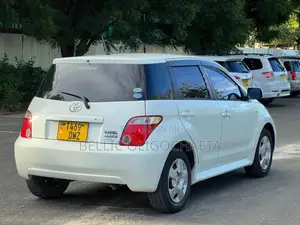 Toyota IST 2006 White
