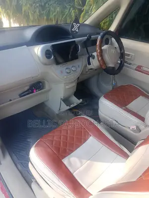 Toyota Porte 1.3 FWD 2004 Red