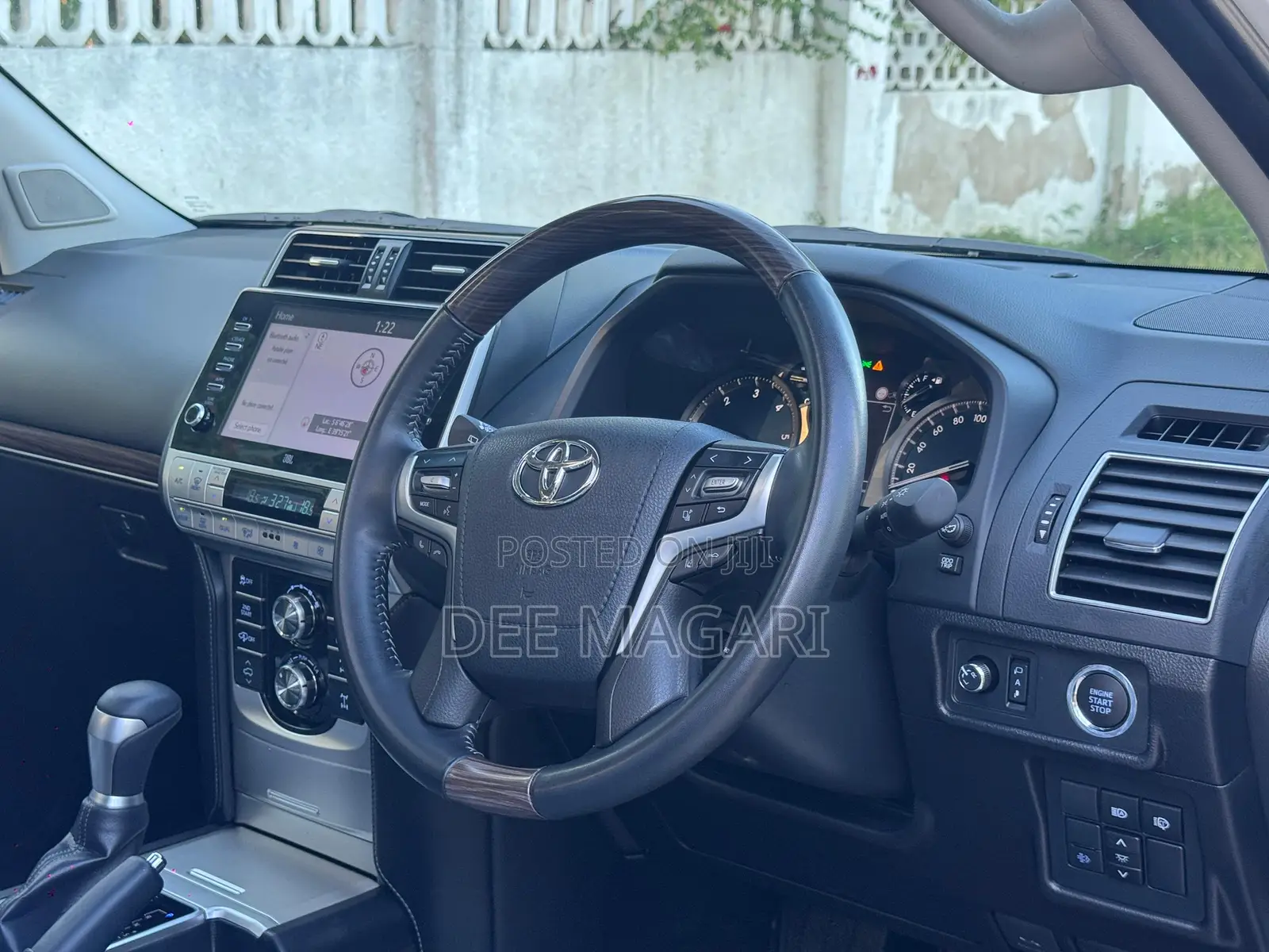 Toyota Land Cruiser Prado 2.8 2023 White