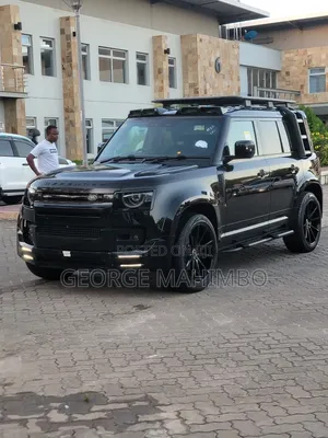 Land Rover Defender 2022 Black