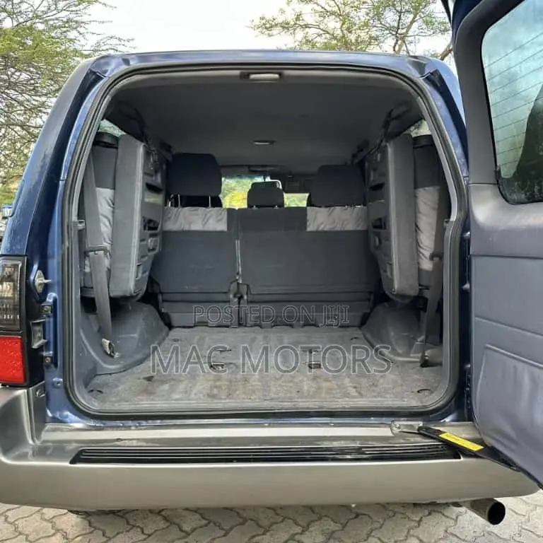 Toyota Land Cruiser Prado 2001 Blue