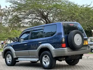 Toyota Land Cruiser Prado 2001 Blue
