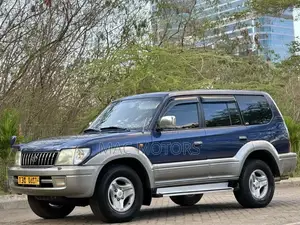 Toyota Land Cruiser Prado 2001 Blue