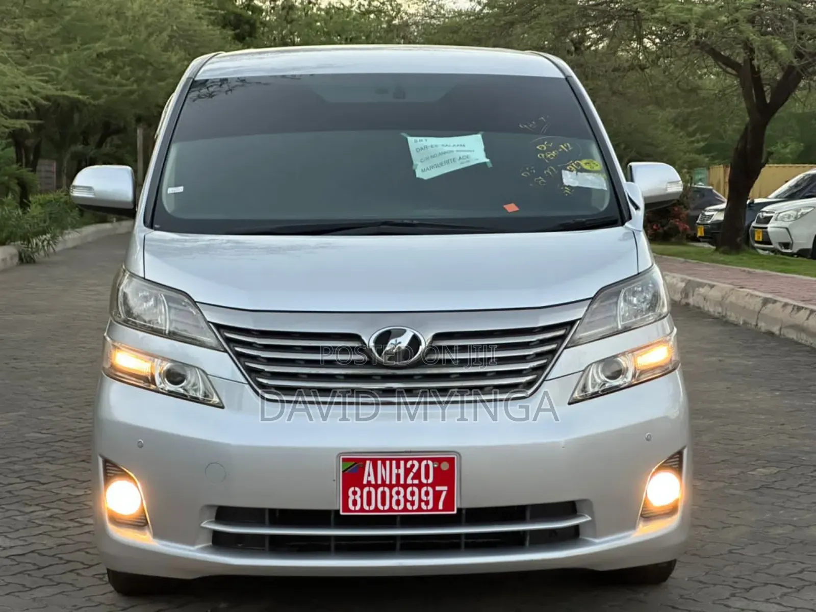 Toyota Vellfire 2009 Silver