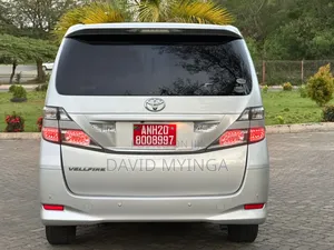 Toyota Vellfire 2009 Silver