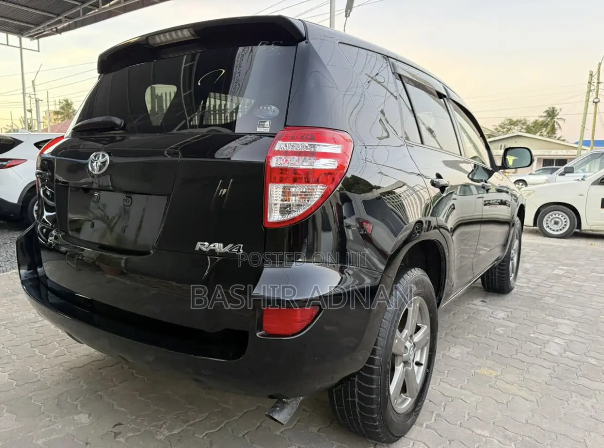 Toyota RAV4 2012 Black