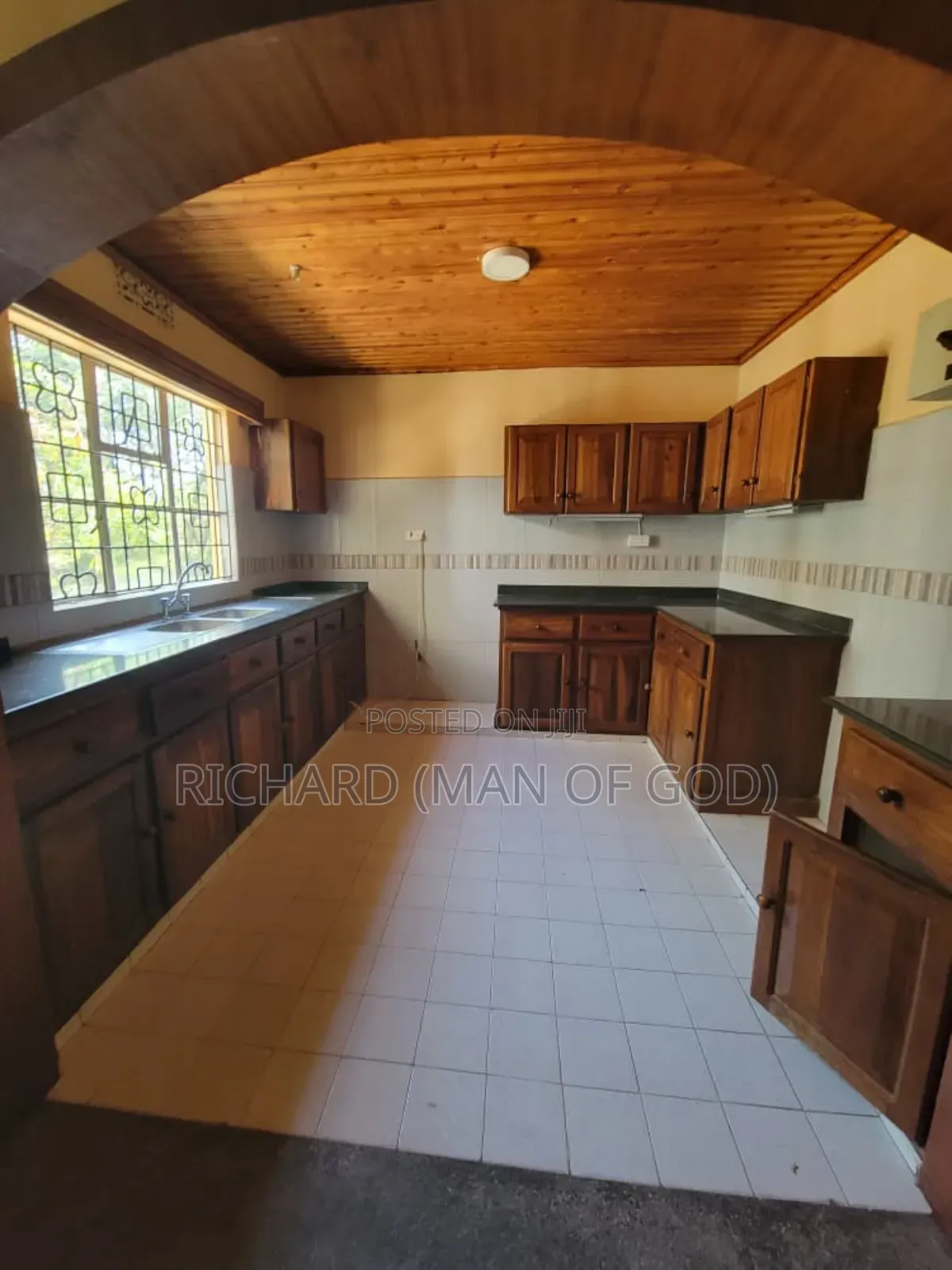 3bdrm Bungalow in Arusha for rent