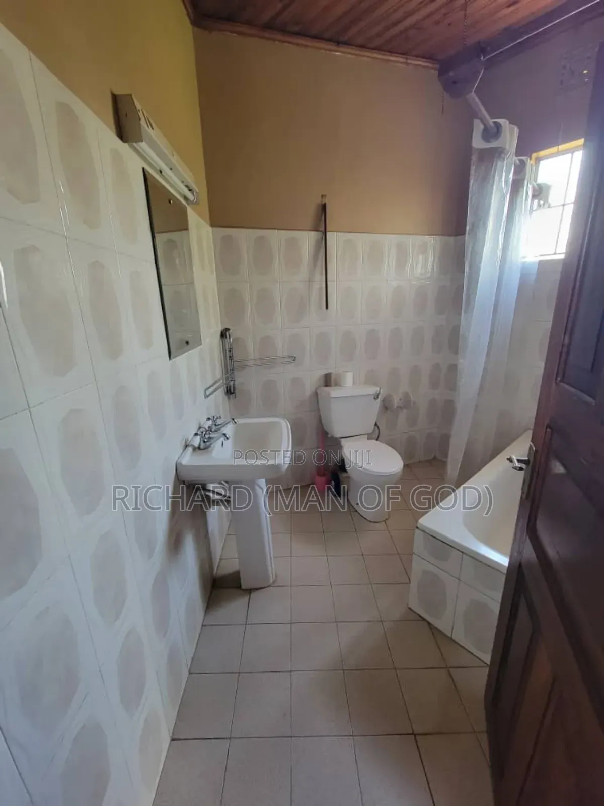 3bdrm Bungalow in Arusha for rent