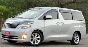 Toyota Vellfire 2009 Silver