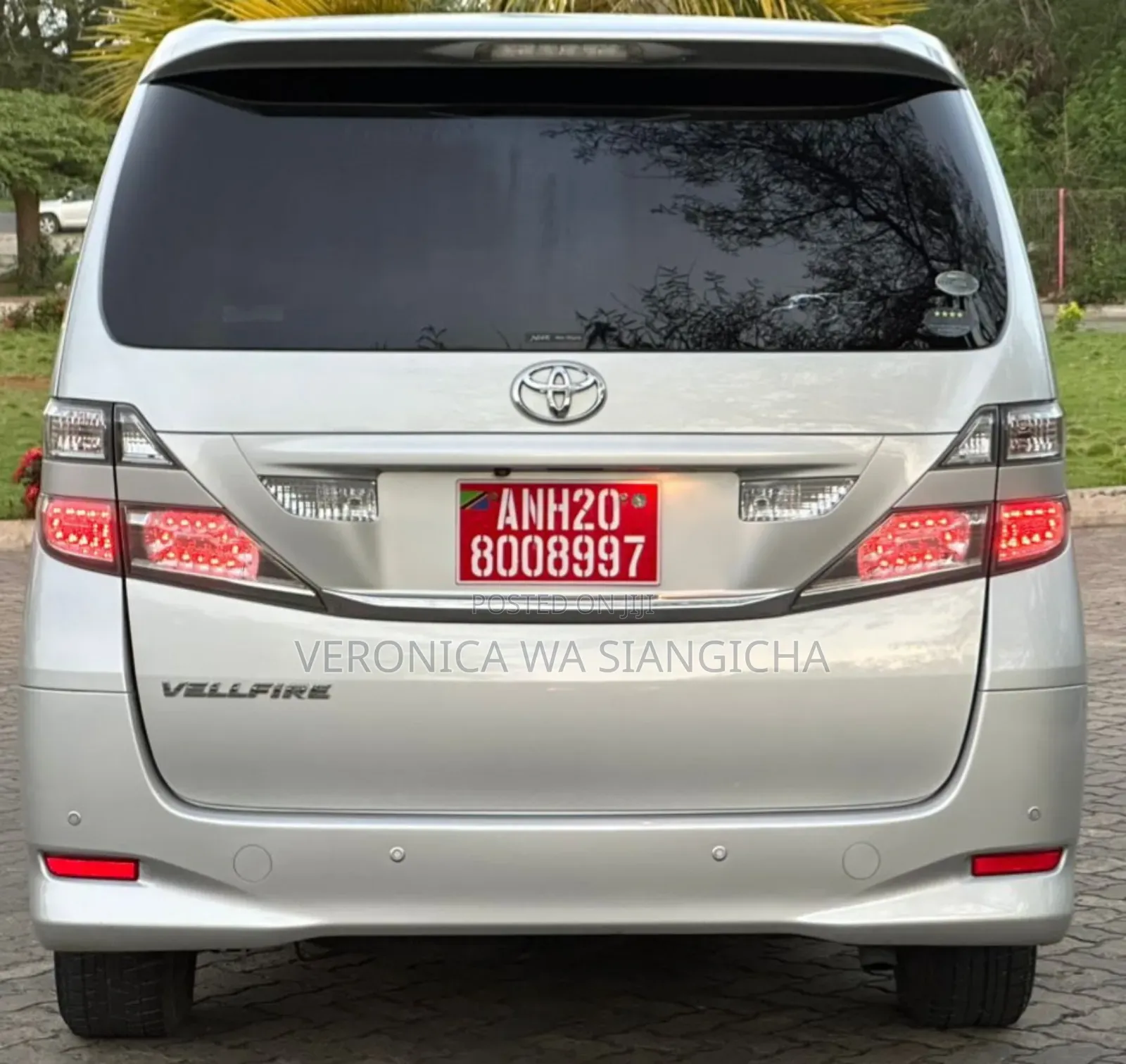 Toyota Vellfire 2009 Silver