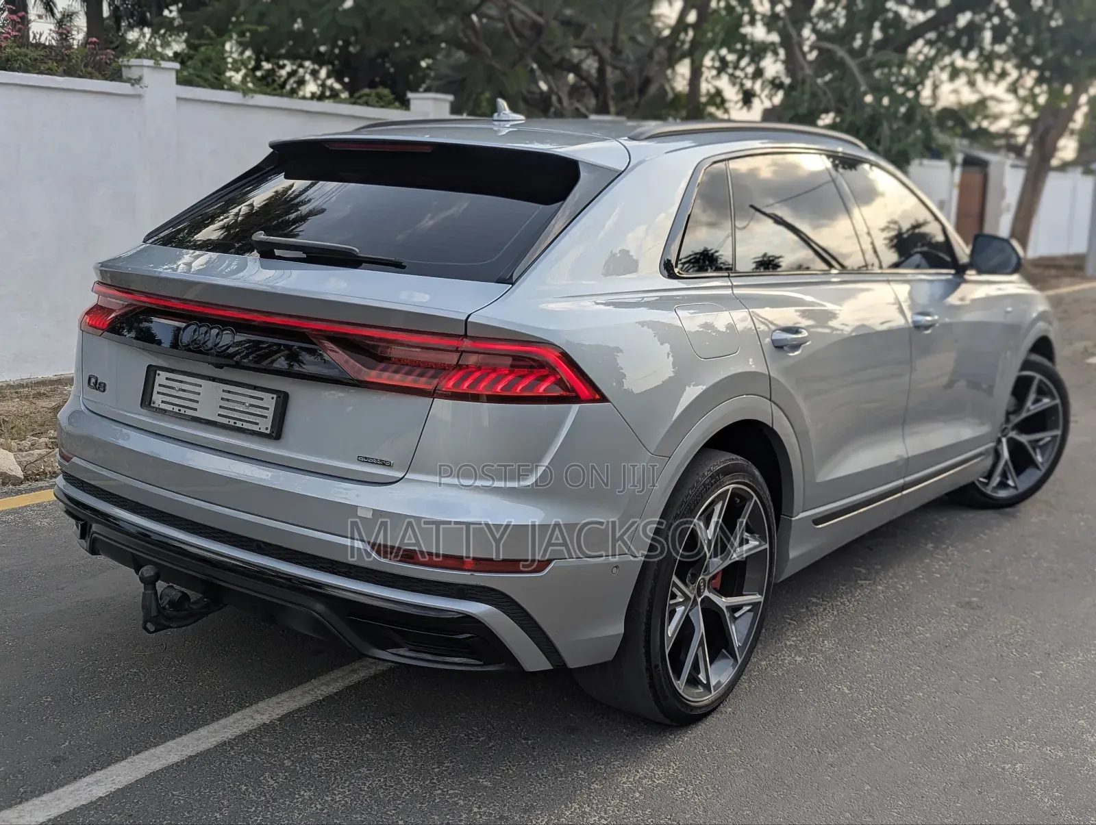 Audi Q8 2023