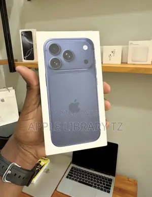 New Apple iPhone 17 Pro 256 GB Blue