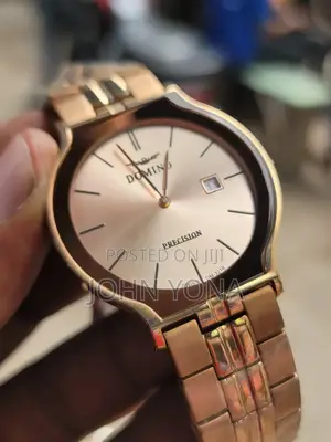 Domino Precision Dm-3216 Wristwatch.