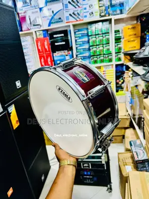 Acoustic Tama Drum Set8