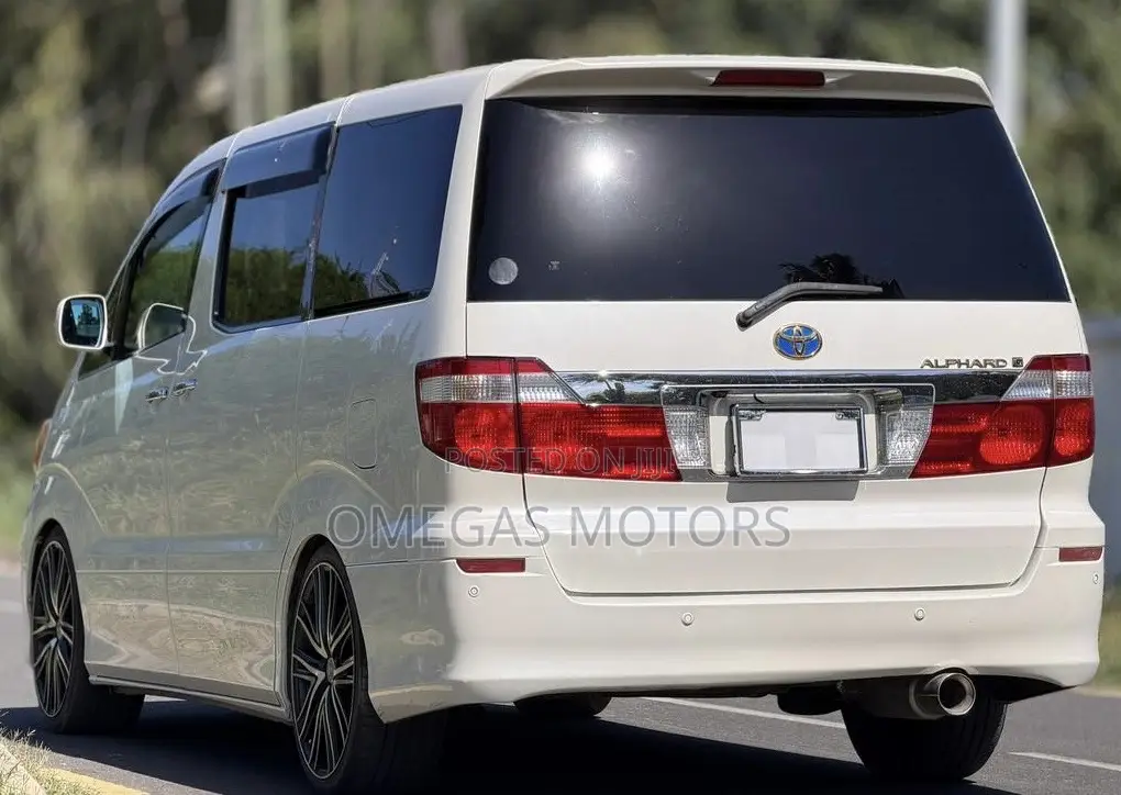 Toyota Alphard 2005 Pearl